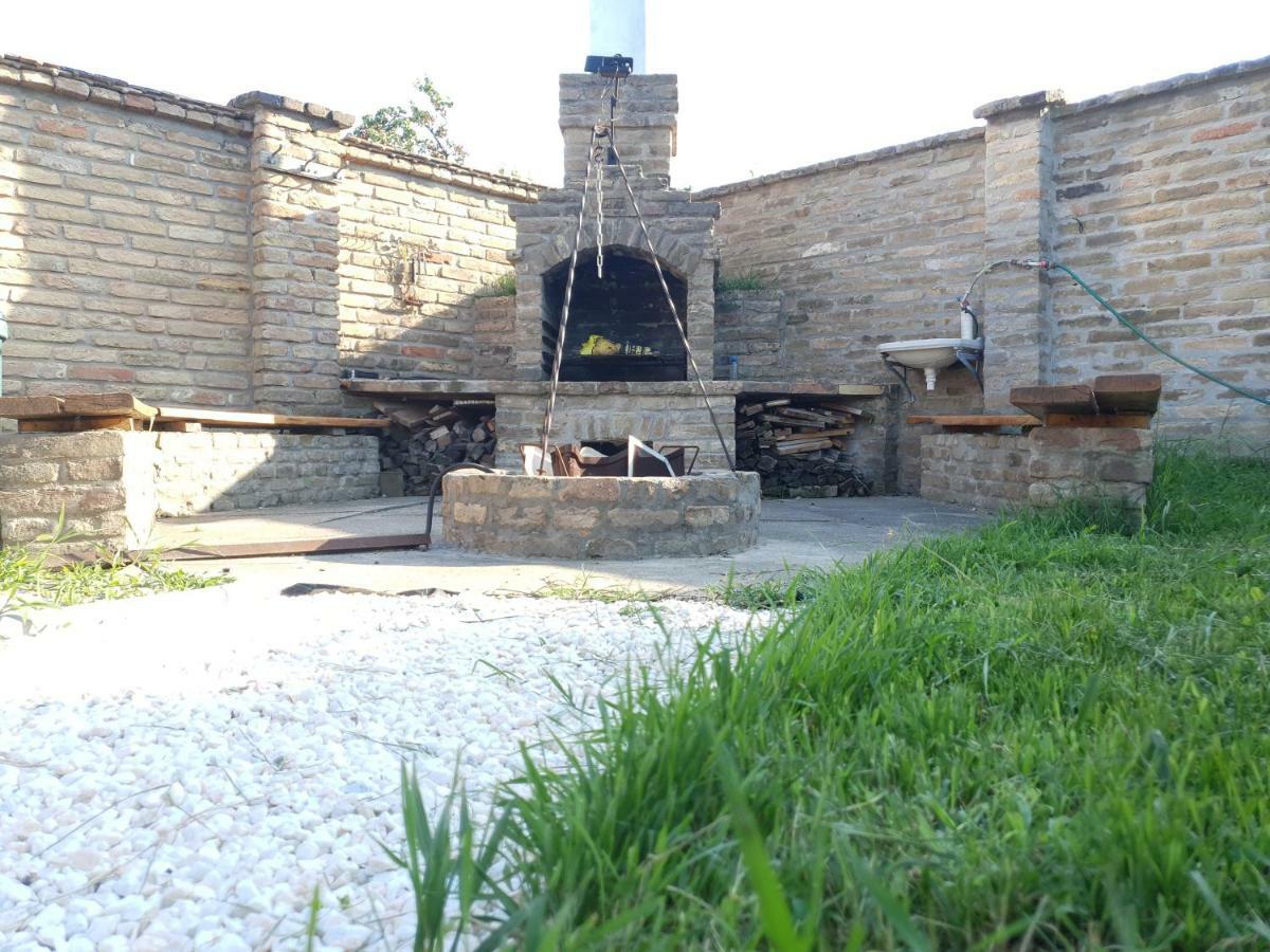 Pensiunea Schwartzy Makó Exterior foto
